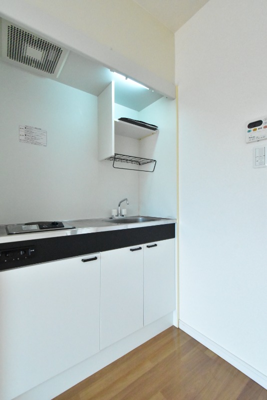 ��ʌ������s�k�J�P���ڂ̃}���V�����̃L�b�`��