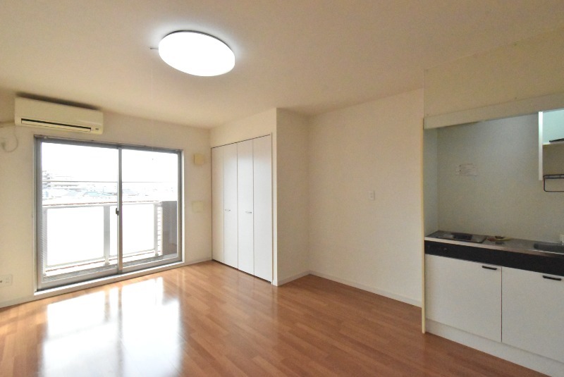 ��ʌ������s�k�J�P���ڂ̃}���V�����̂��̑������E�X�y�[�X