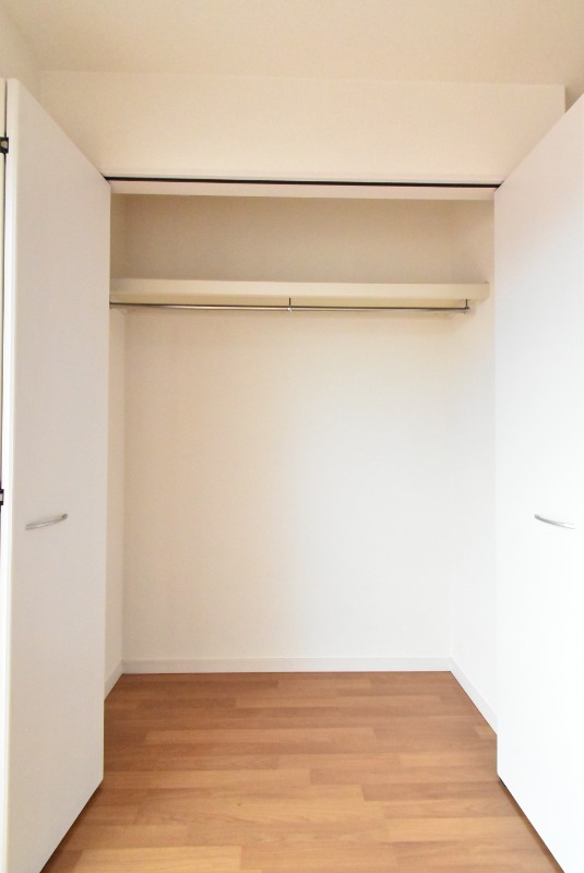 ��ʌ������s�k�J�P���ڂ̃}���V�����̎��[