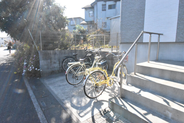 ��ʌ�����s�˒˓�Q���ڂ̃A�p�[�g�̂��̑�