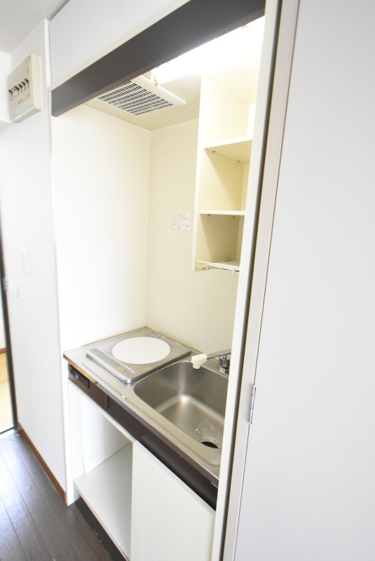 ��ʌ��������܎s�k��{�����Q���ڂ̃}���V�����̃L�b�`��