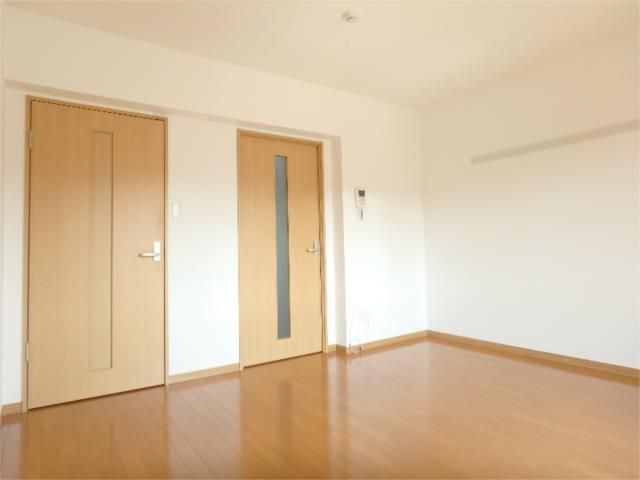 ��ʌ��������܎s�k��ޗǒ��̃}���V�����̋��ԁE���r���O