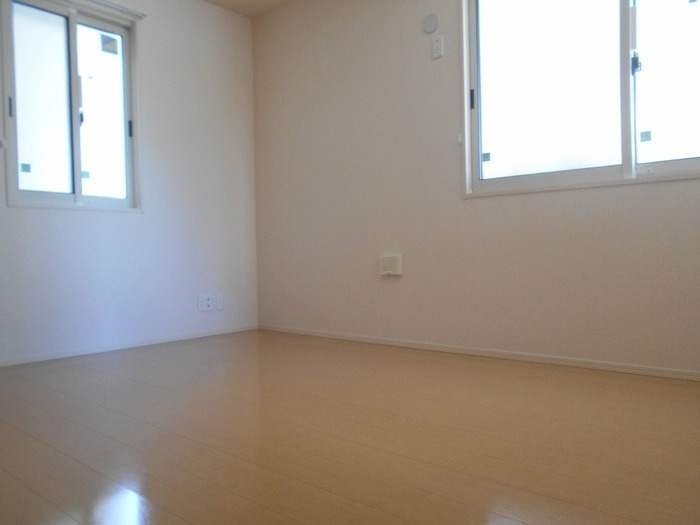 ��ʌ��z�J�s���C�N�^�E���P���ڂ̃A�p�[�g�̂��̑������E�X�y�[�X