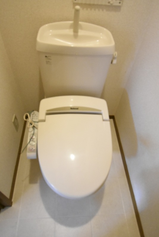 ��ʌ��������܎s�k��ʏ����̃A�p�[�g�̃g�C��