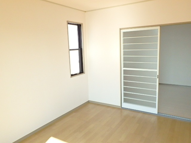 ��ʌ��������܎s��{��������P���ڂ̃A�p�[�g�̋��ԁE���r���O