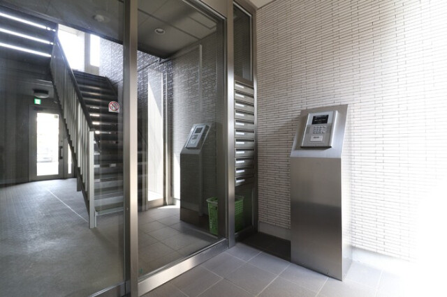 ��ʌ��������܎s�Y�a���؍�S���ڂ̃A�p�[�g�̃G���g�����X