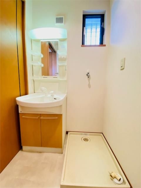 ��ʌ��z�J�s���]���P���ڂ̃A�p�[�g�̐��ʏ�