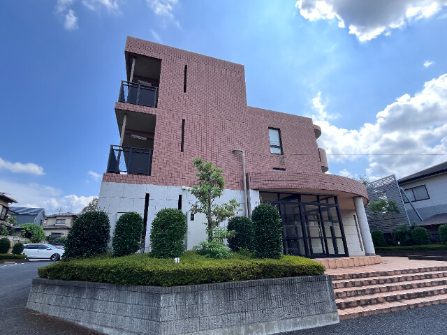 ��ʌ������s����771-1�̃}���V�����̌����O��