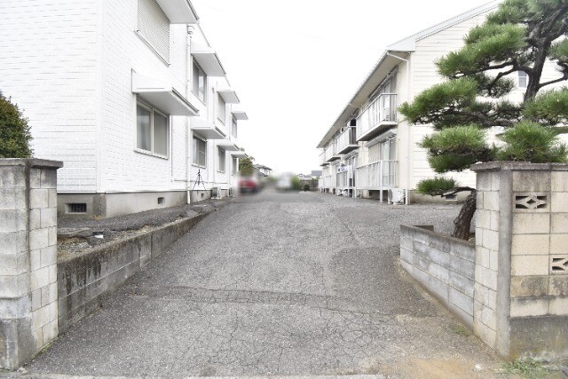 ��ʌ��������܎s�k����i���R���ڂ̃A�p�[�g�̃G���g�����X