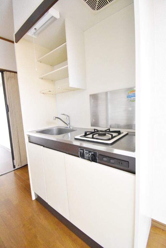 ��ʌ��������܎s�k�擌�听���P���ڂ̃}���V�����̃L�b�`��