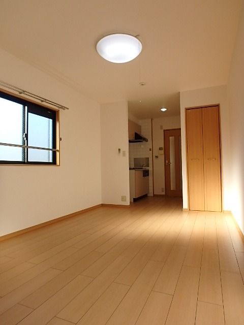 ��ʌ��������܎s�k��{�����R���ڂ̃}���V�����̋��ԁE���r���O