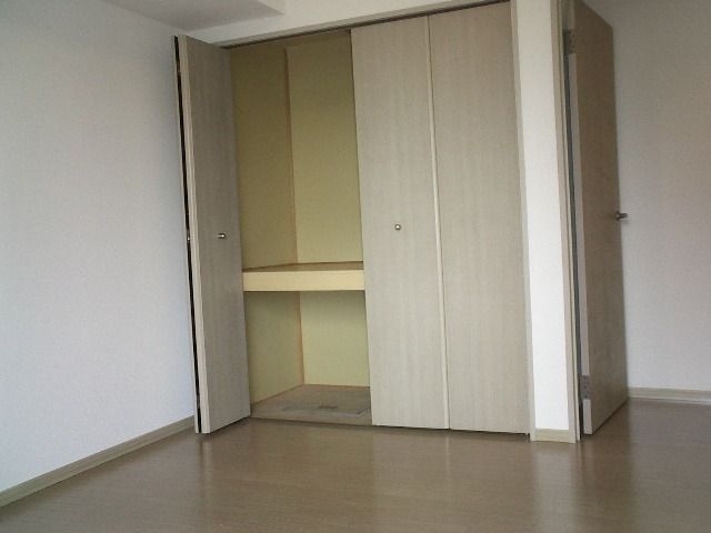 ��ʌ��������܎s�k��ʏ����̃A�p�[�g�̎��[