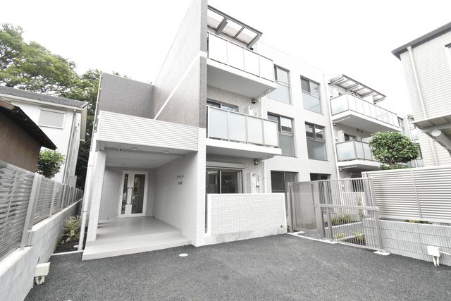 ʌ܎s攒Q11-18̃}V̌O