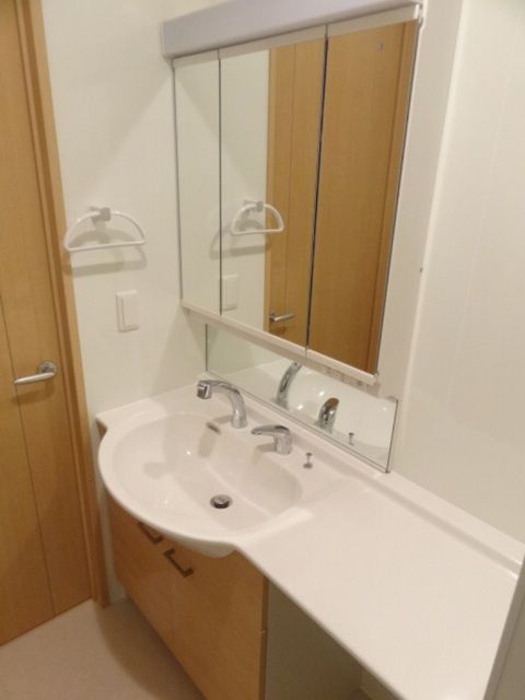 ��ʌ��������܎s��{��O���P���ڂ̃A�p�[�g�̐��ʏ�