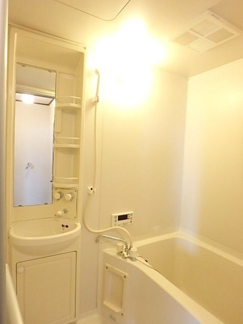 ��ʌ��������܎s������厚����̃A�p�[�g�̃o�X