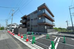 ��ʌ��������܎s��{��V�����Q���ڂ̃A�p�[�g�̌����O��