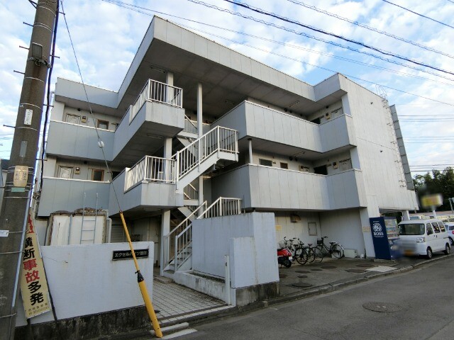 ��ʌ��@�c�s�֎R�Q����7-12�̃}���V�����̌����O��