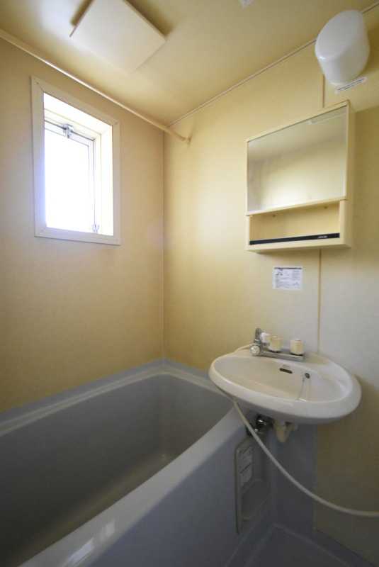 ��ʌ��������܎s�����擌��{�P���ڂ̃A�p�[�g�̃o�X