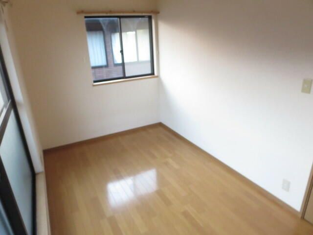 ��ʌ��������܎s��΋���̏o���̃A�p�[�g�̂��̑������E�X�y�[�X