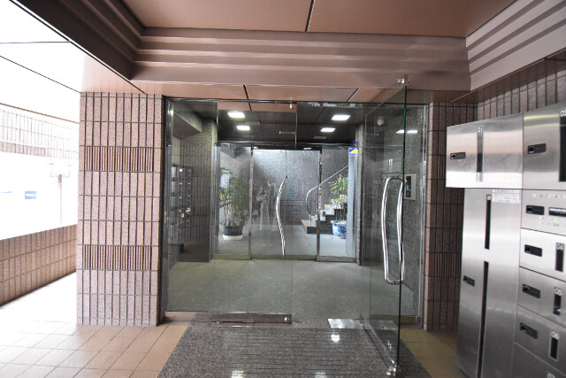 ��ʌ�����s�˒˓��P���ڂ̃}���V�����̃G���g�����X