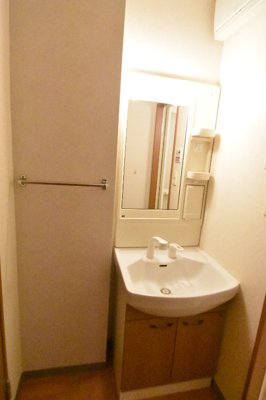 ��ʌ��k�����S�ɓޒ����h��T���ڂ̃}���V�����̐��ʏ�