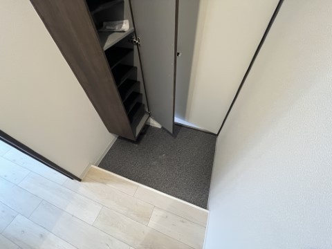 ��ʌ��t�����s�Ԑς̃A�p�[�g�̌���