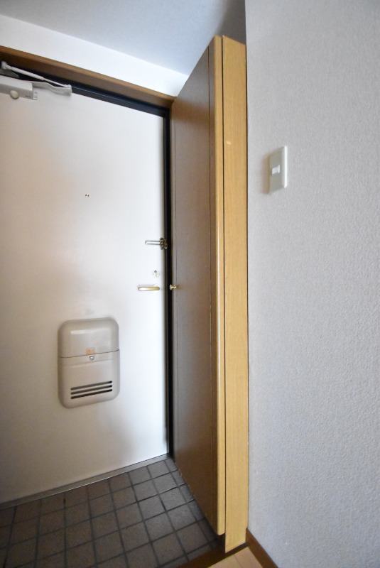 ��ʌ������s�h���R���ڂ̃}���V�����̌���