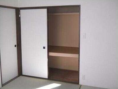 ��ʌ�����s�k����P���ڂ̃A�p�[�g�̎��[