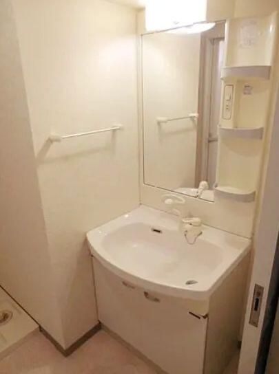 ��ʌ�����s�˒˂Q���ڂ̃}���V�����̐��ʏ�