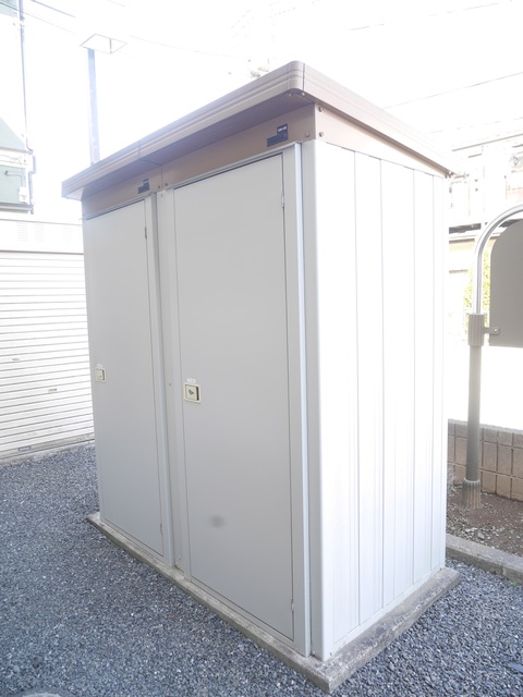 ��ʌ��k�����S�ɓޒ��h�U���ڂ̃A�p�[�g�̂��̑�