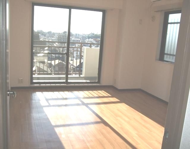 ��ʌ�����s������T���ڂ̃}���V�����̋��ԁE���r���O