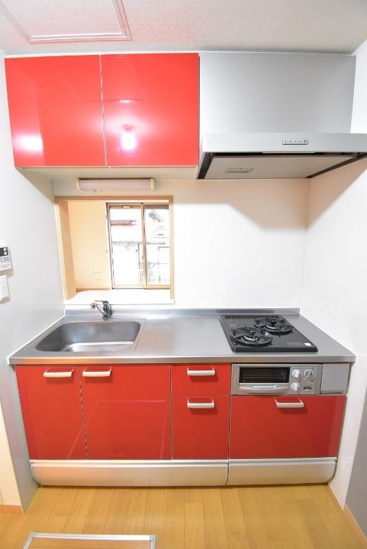 ��ʌ��������܎s����厚���V�n�̃A�p�[�g�̃L�b�`��