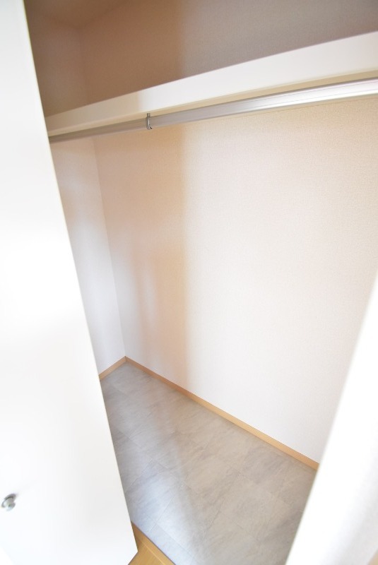 ��ʌ��������܎s����厚���V�n�̃A�p�[�g�̎��[