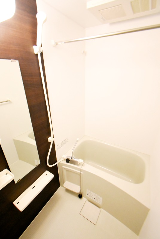 ��ʌ��������܎s�΋�厚���̃}���V�����̃o�X