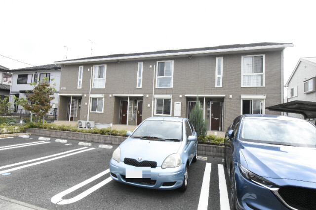 ��ʌ��������܎s�k��g�쒬�P����342-10�̃A�p�[�g�̌����O��