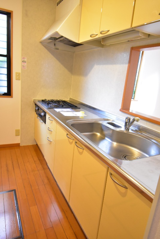 ��ʌ��������܎s�΋�厚�O���̈�ˌ��ẴL�b�`��