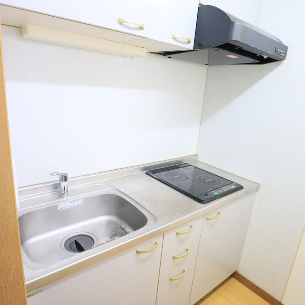 ��ʌ�����s��؂Q���ڂ̃}���V�����̃L�b�`��