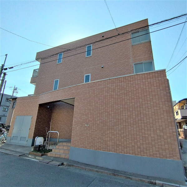 ��ʌ�����s��؂Q���ڂ̃}���V�����̌����O��