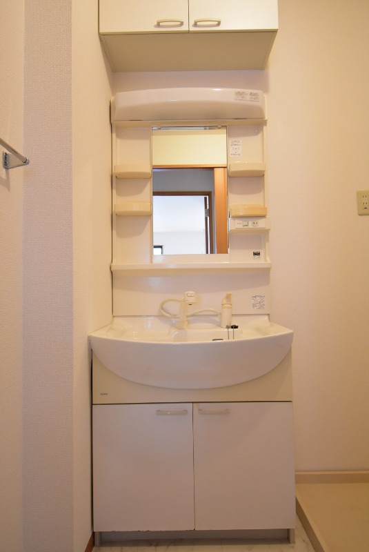 ��ʌ��������܎s�΋�厚�O���̈�ˌ��Ă̐��ʏ�