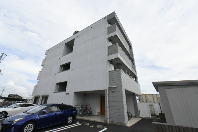 ��ʌ������s��ʖ�754-1�̃}���V�����̌����O��