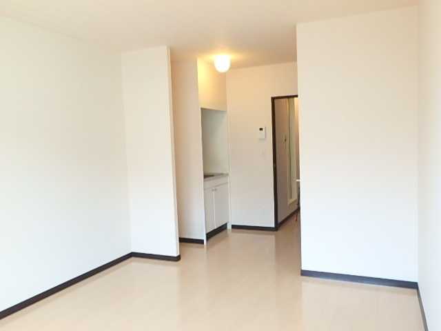 ��ʌ��������܎s�k�擌�听���P���ڂ̃A�p�[�g�̋��ԁE���r���O