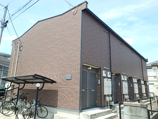 ��ʌ��������܎s�k�擌�听���P����75-1�̃A�p�[�g�̌����O��