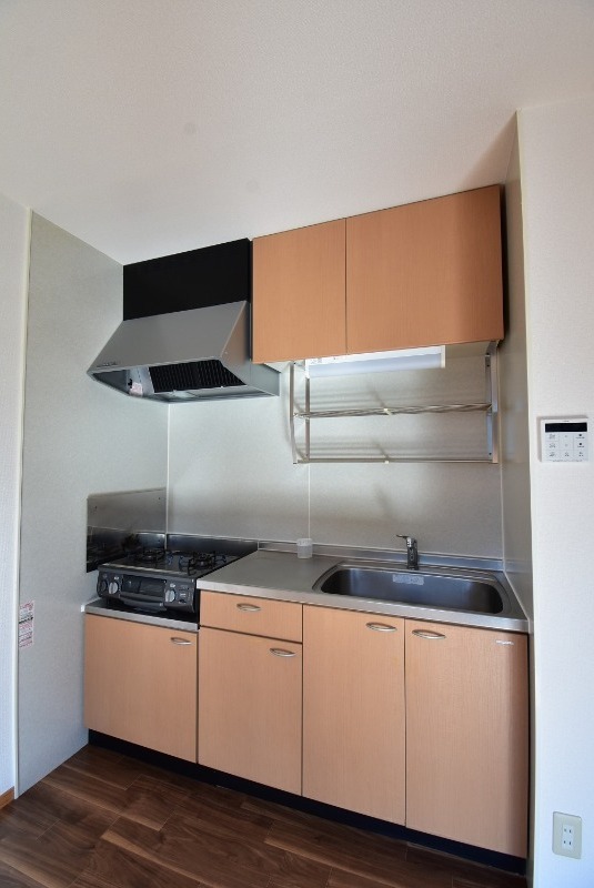 ��ʌ��������܎s����厚�󗈂̃A�p�[�g�̃L�b�`��