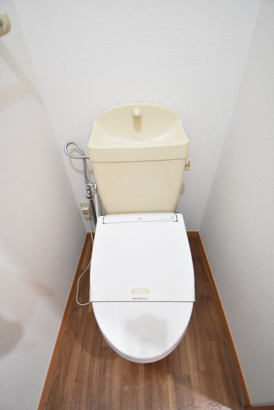 ��ʌ��������܎s����厚�󗈂̃A�p�[�g�̃g�C��