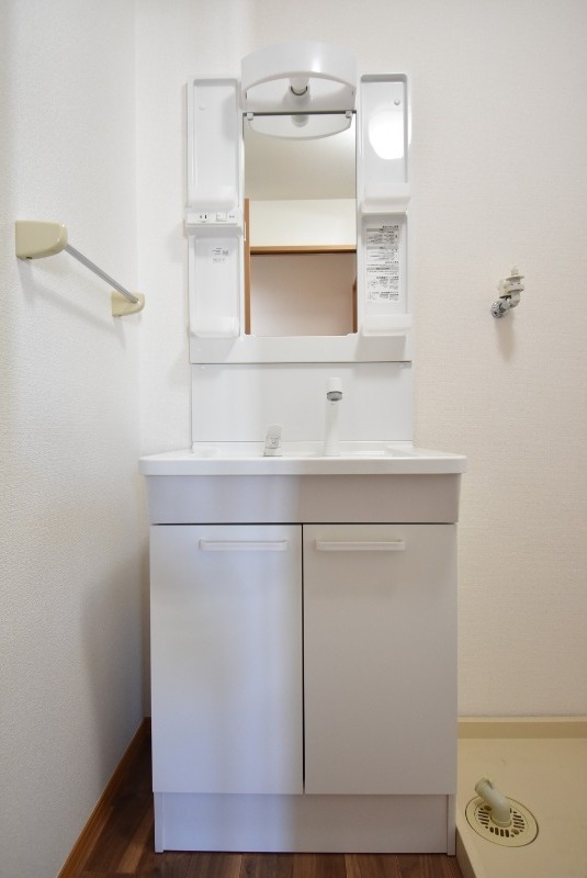 ��ʌ��������܎s����厚�󗈂̃A�p�[�g�̐��ʏ�