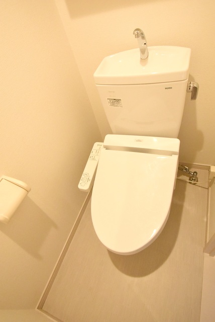 ��ʌ��������܎s��{��x�̓����R���ڂ̃A�p�[�g�̃g�C��