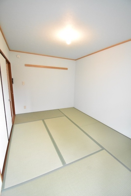 ��ʌ��������܎s�k����i���Q���ڂ̃A�p�[�g�̂��̑������E�X�y�[�X