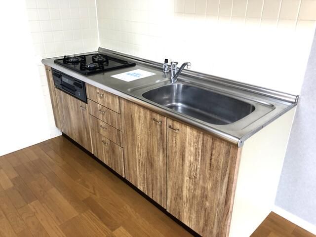 ��ʌ��@�c�s���P���ڂ̃}���V�����̃L�b�`��