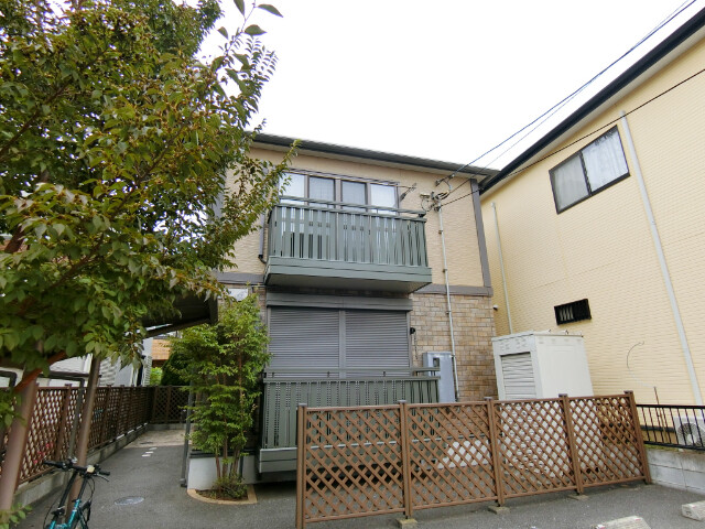 ��ʌ��������܎s�k��{�����Q����114-3�̃A�p�[�g�̌����O��