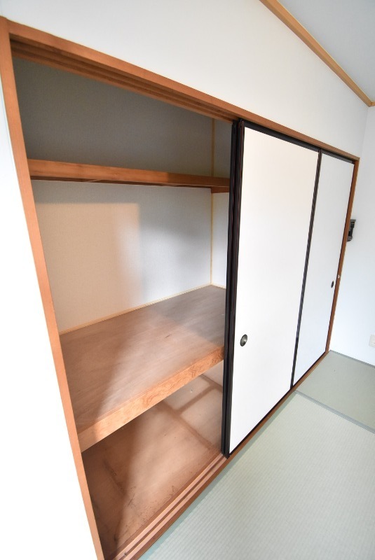 ��ʌ��������܎s�k����i���Q���ڂ̃A�p�[�g�̎��[